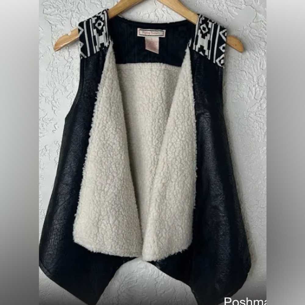 NWT Flying Tomato Faux Leather Sherpa Lined Vest Aztec Print Trim Black